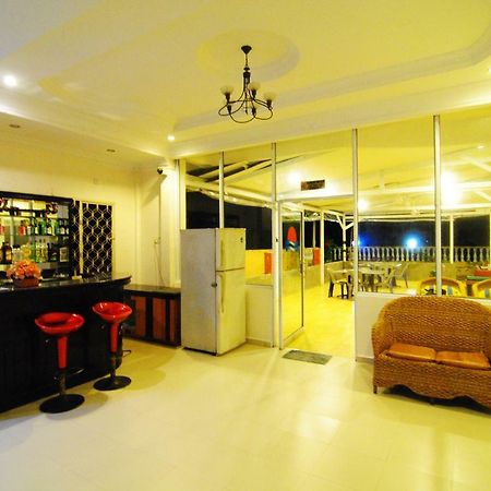 Hotel Panorama Tanjung Pinang Exterior photo