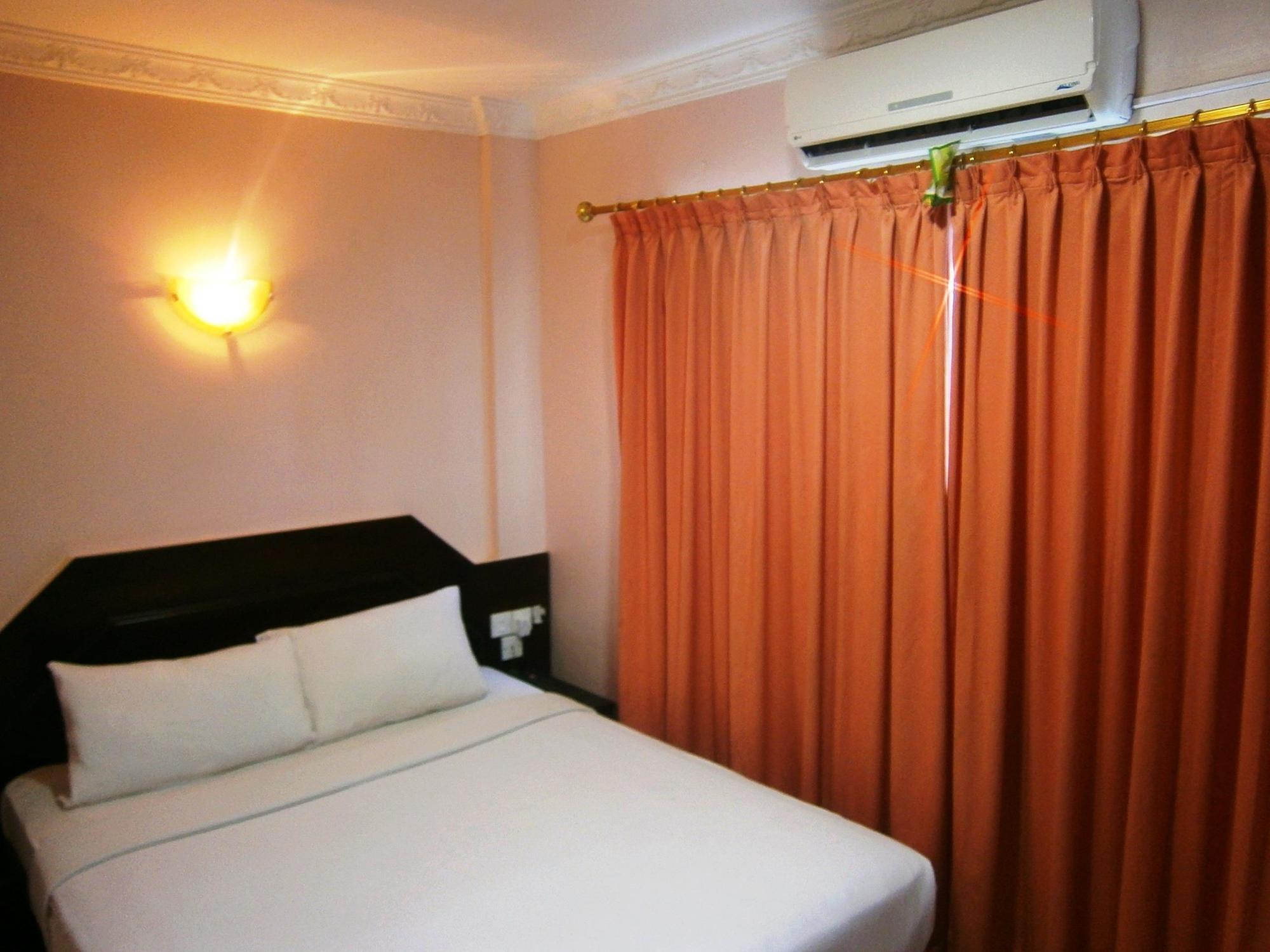 Hotel Panorama Tanjung Pinang Exterior photo
