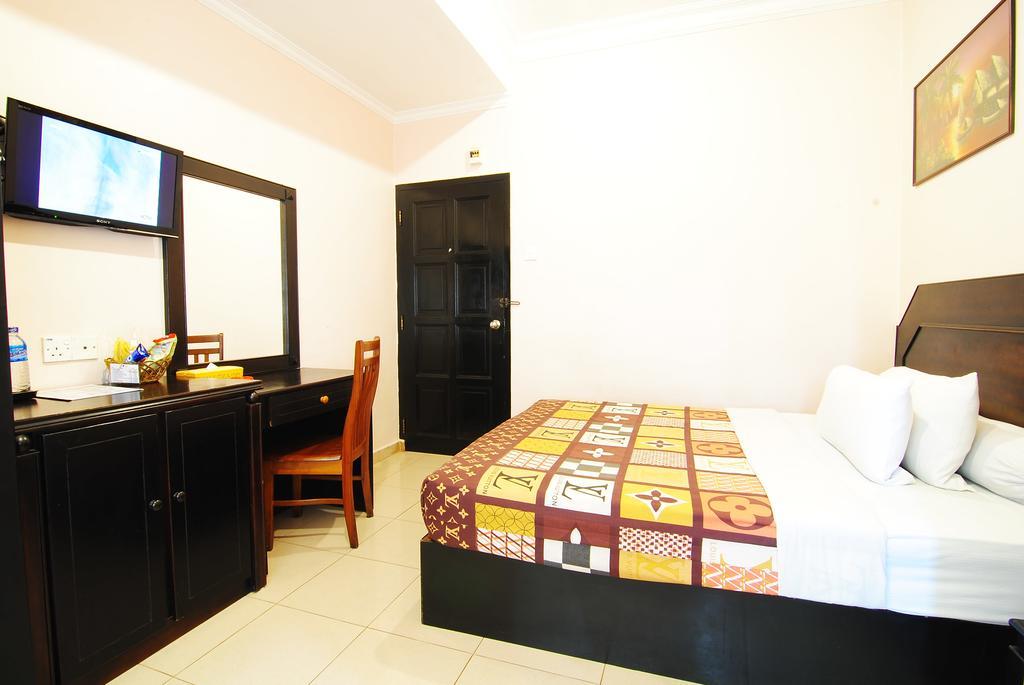 Hotel Panorama Tanjung Pinang Exterior photo