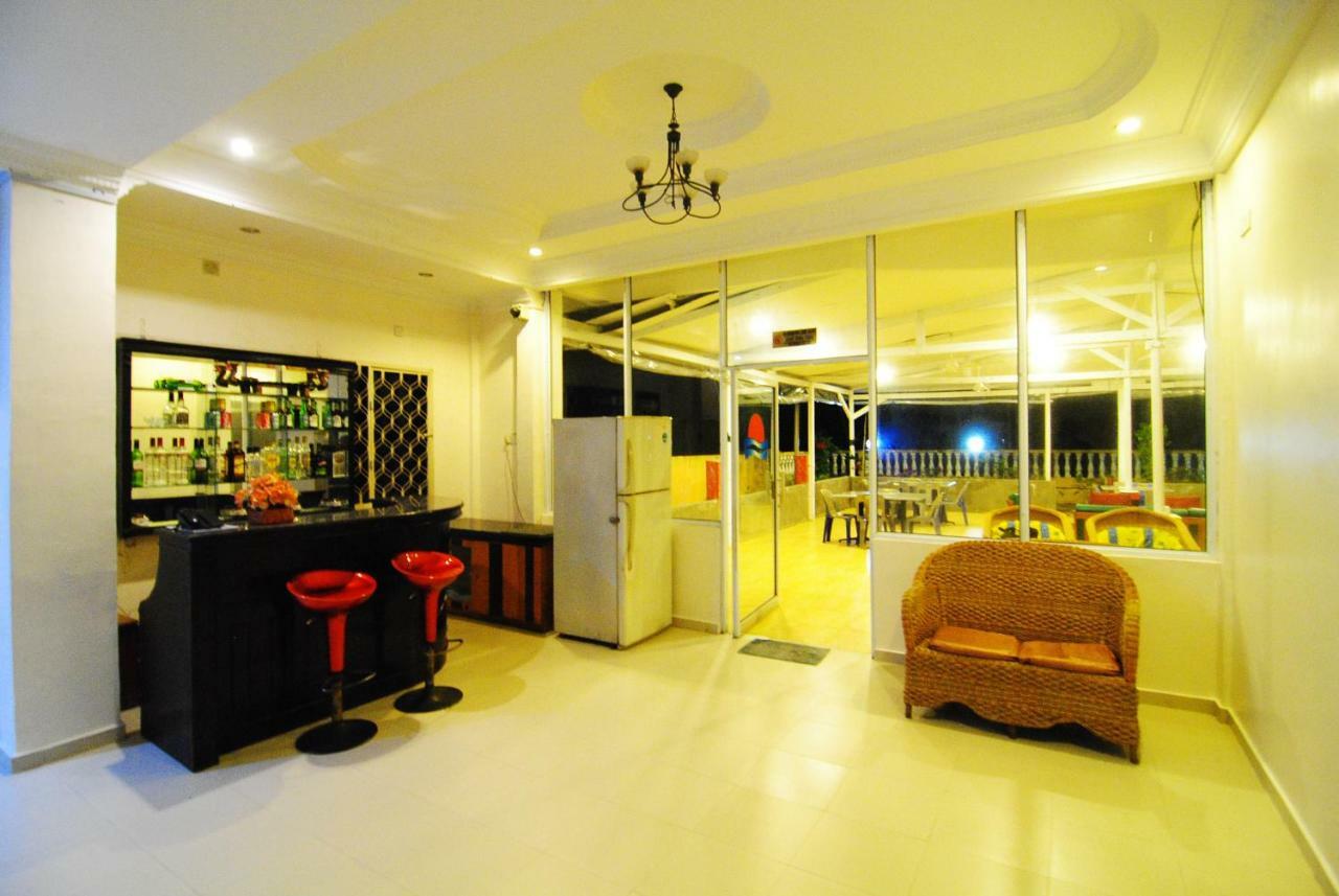 Hotel Panorama Tanjung Pinang Exterior photo